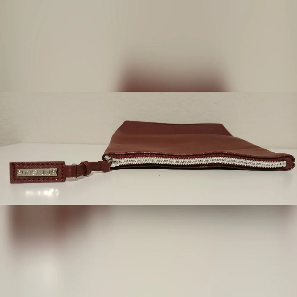 111SKIN‎ Cosmetic Maroon Pouch